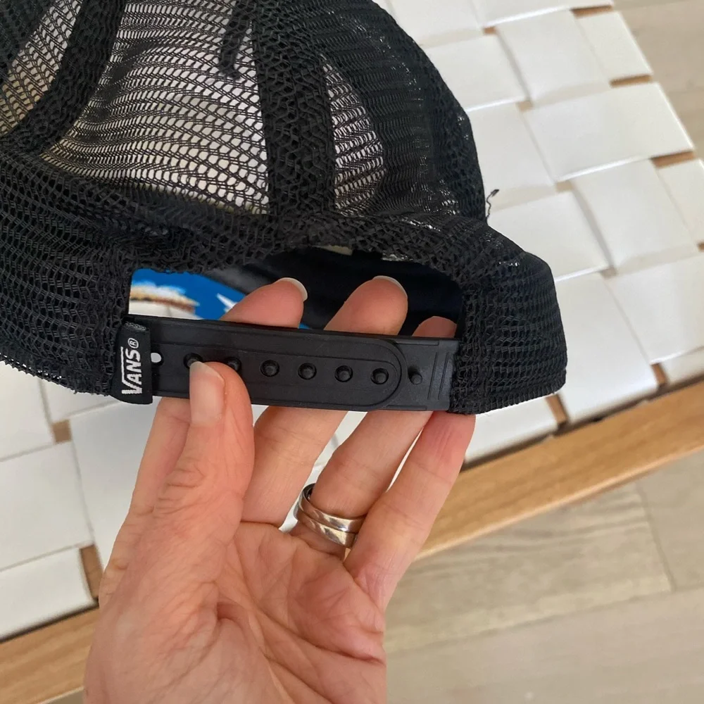 Vans hat - Picture 3 of 4